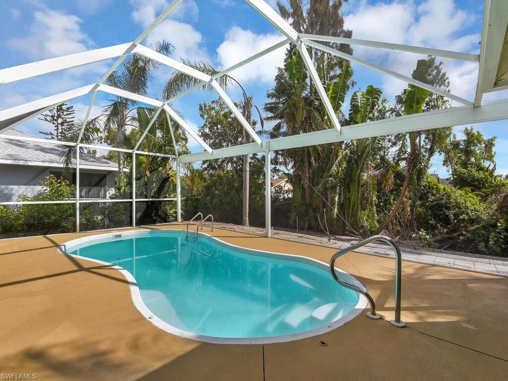 SAN CARLOS PARK - Residential