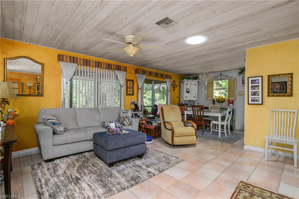 GOLDEN GATE ESTATES - Residential