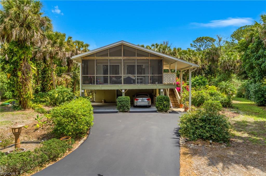 GOLDEN GATE ESTATES - Residential