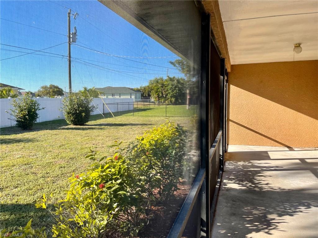 CAPE CORAL - Residential