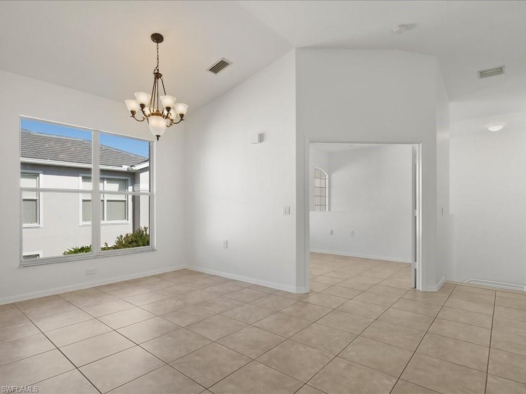 COLONIAL LINKS - Residential