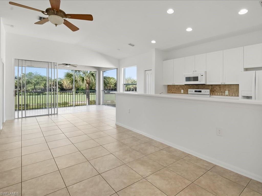 COLONIAL LINKS - Residential