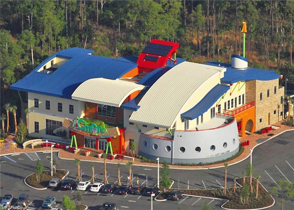 COLONIAL LINKS - Residential