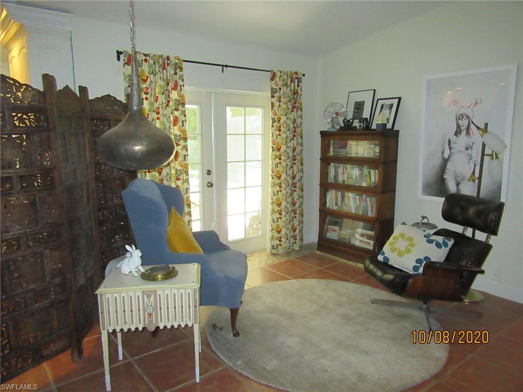 SAN CARLOS PARK - Residential