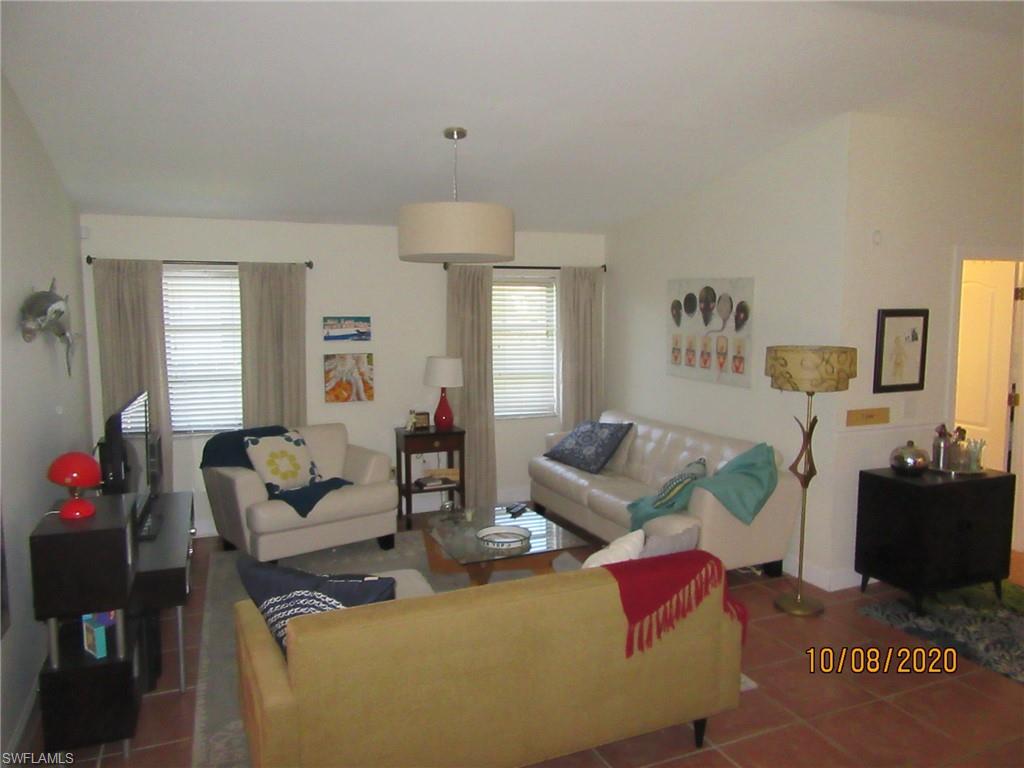 SAN CARLOS PARK - Residential