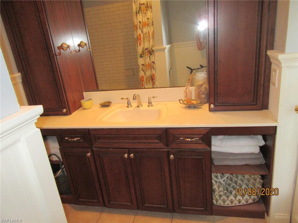 SAN CARLOS PARK - Residential