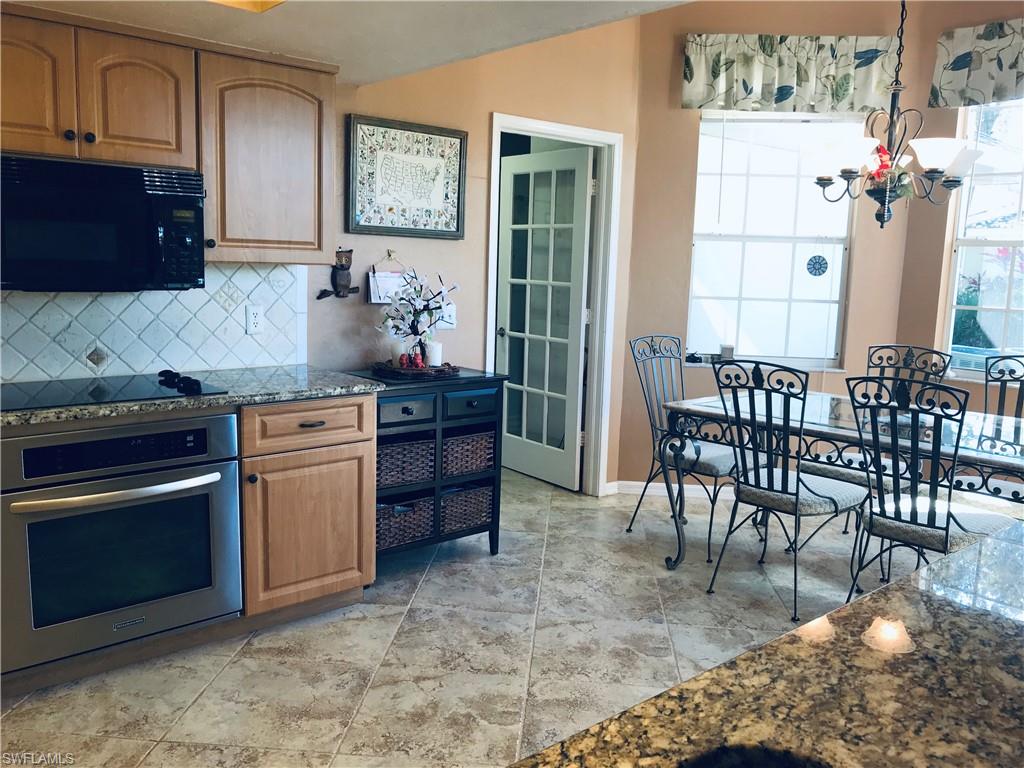 PLANTATION HOMES AT BAY FOREST - Residential