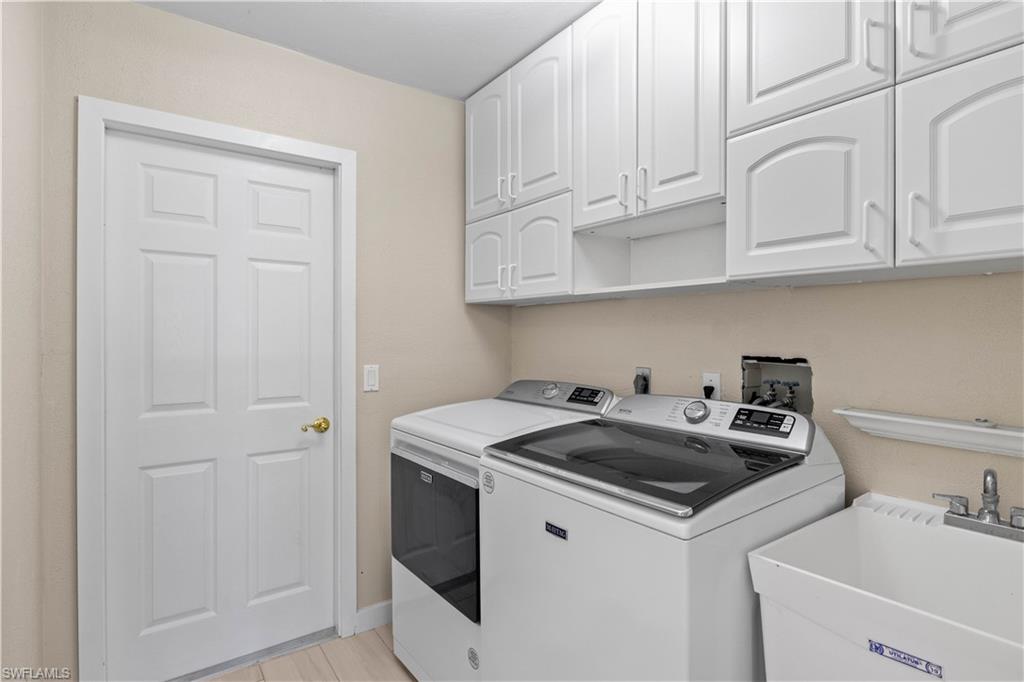 MANATEE BAY UNRECORDED SUBDIVISION - Residential