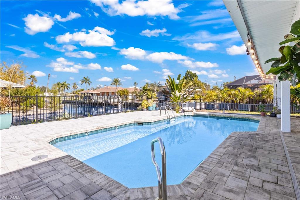 MANATEE BAY UNRECORDED SUBDIVISION - Residential