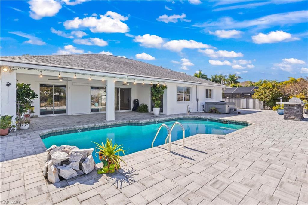 MANATEE BAY UNRECORDED SUBDIVISION - Residential