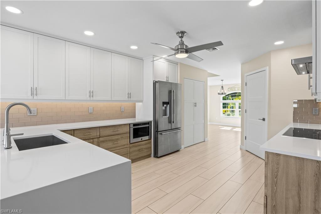 MANATEE BAY UNRECORDED SUBDIVISION - Residential