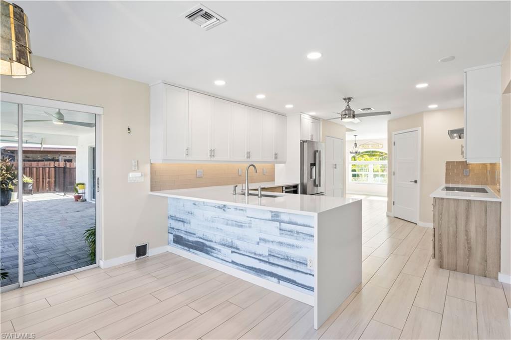 MANATEE BAY UNRECORDED SUBDIVISION - Residential