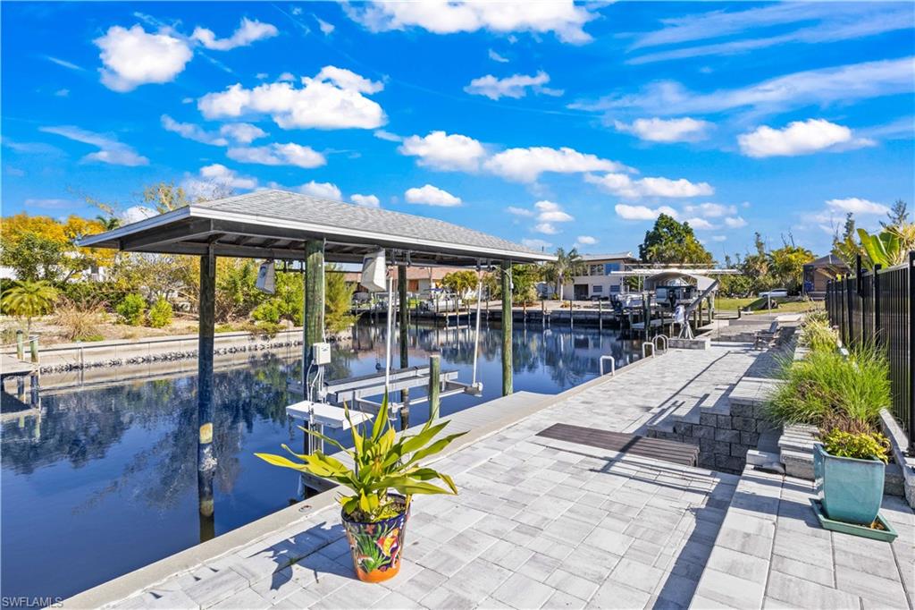 MANATEE BAY UNRECORDED SUBDIVISION - Residential