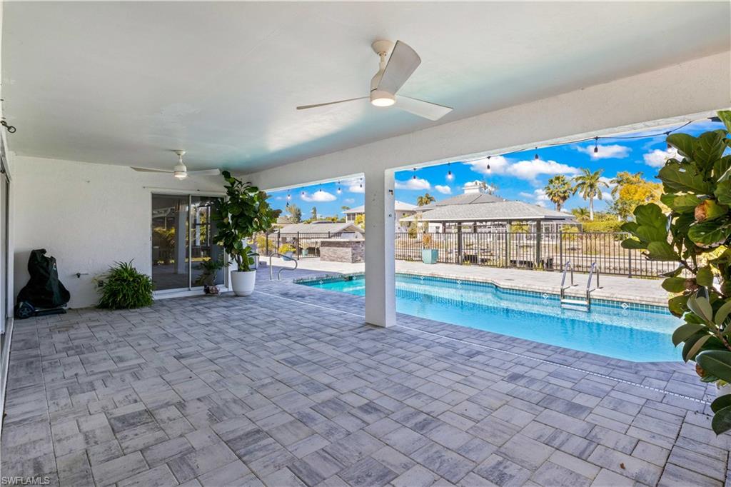 MANATEE BAY UNRECORDED SUBDIVISION - Residential