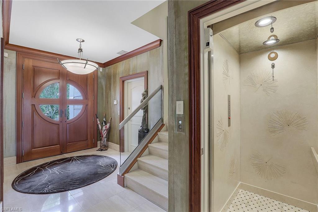 HIDEAWAY BEACH - Residential