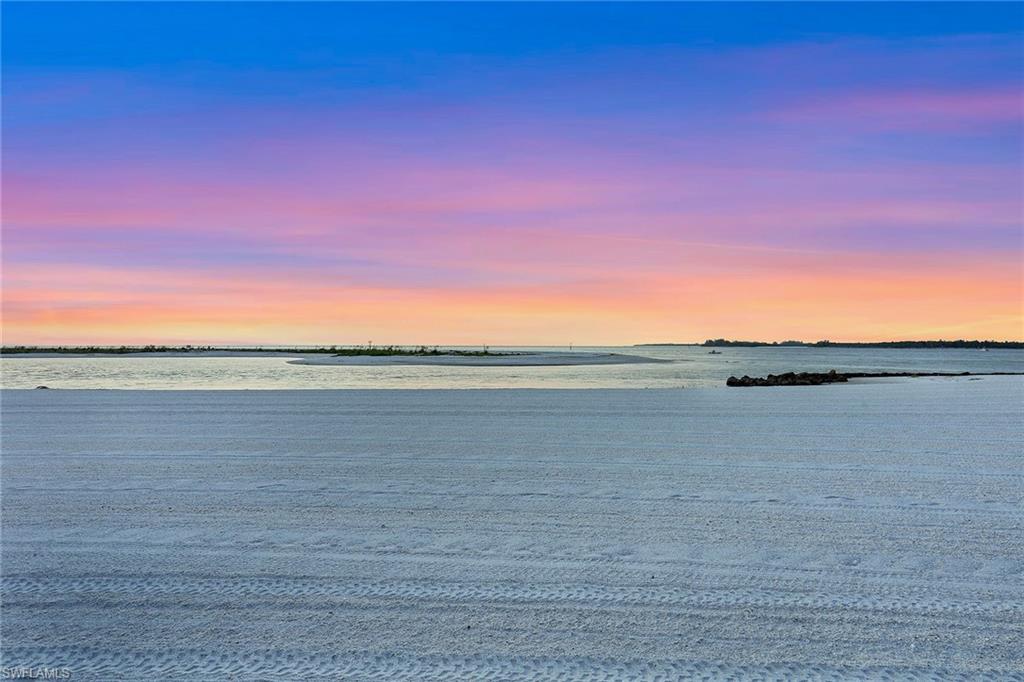 HIDEAWAY BEACH - Residential