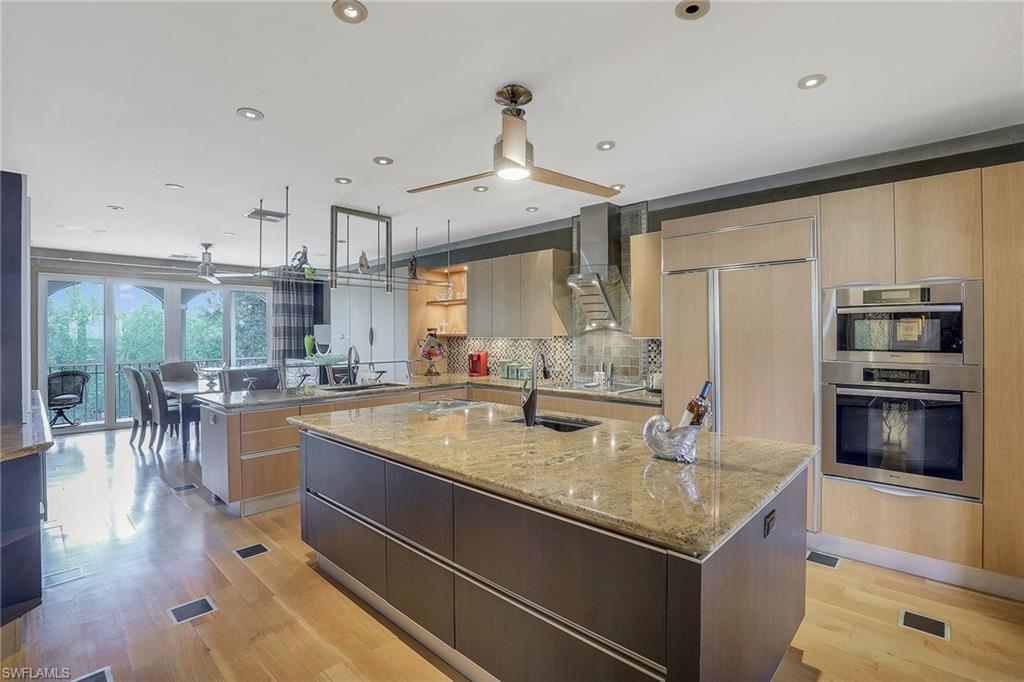 HIDEAWAY BEACH - Residential