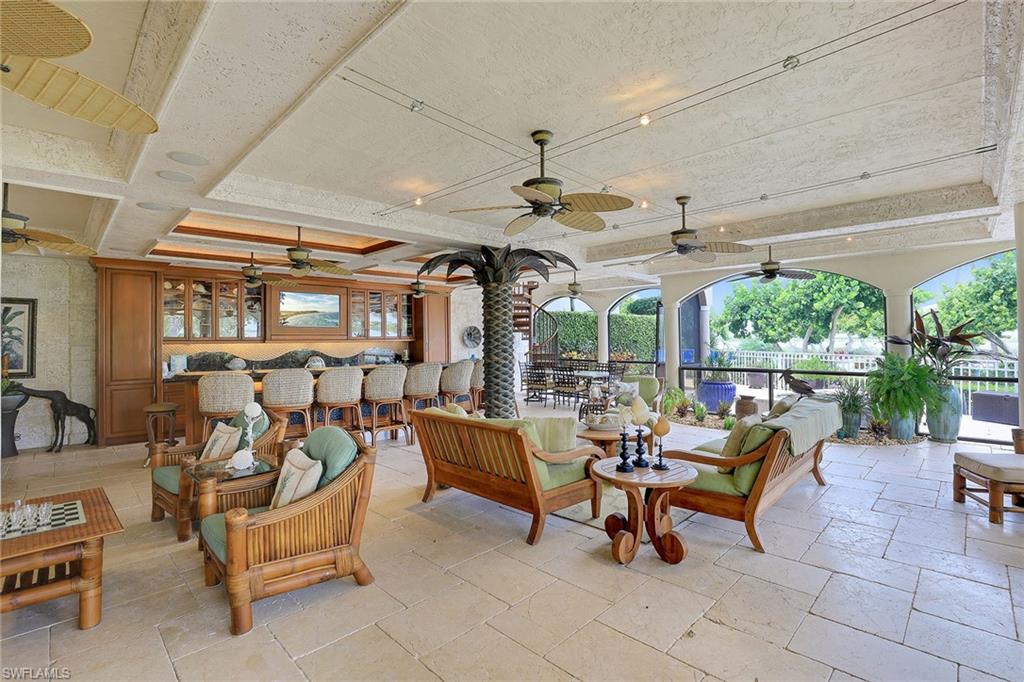 HIDEAWAY BEACH - Residential