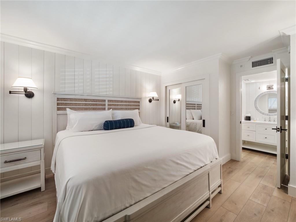 TENNIS VILLAS - Residential