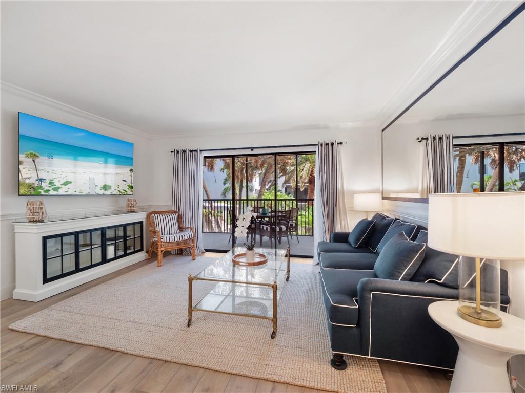 TENNIS VILLAS - Residential