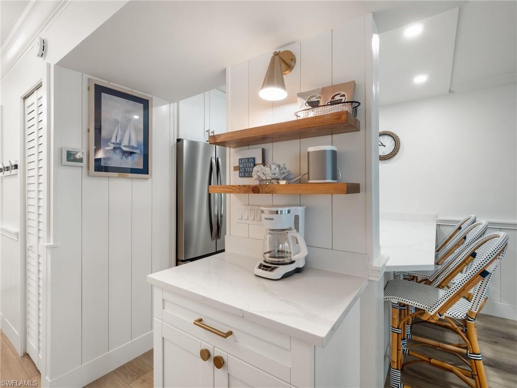 TENNIS VILLAS - Residential