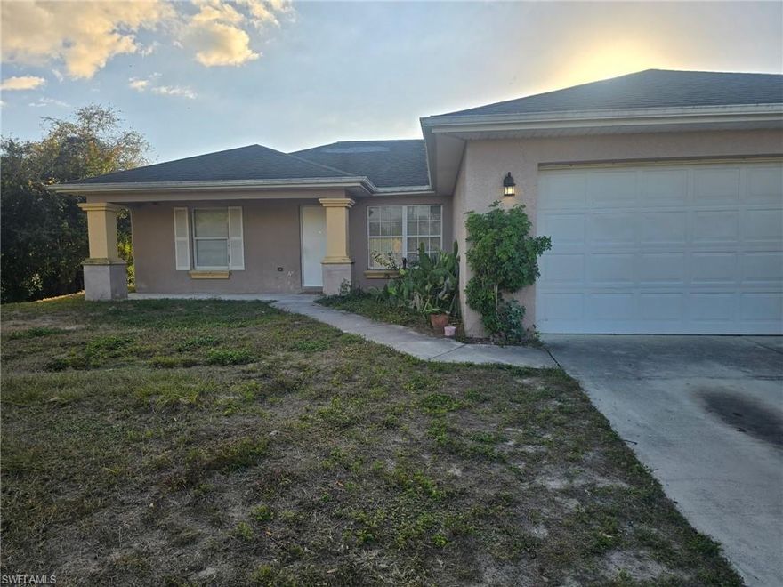 Freshly renovated 3 bedroom 2bath house. 
Schedule your viewing now before it’s gone.