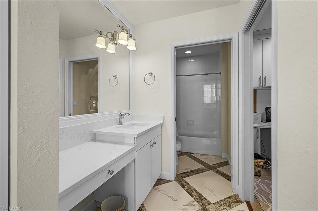 THE SHORES - Residential