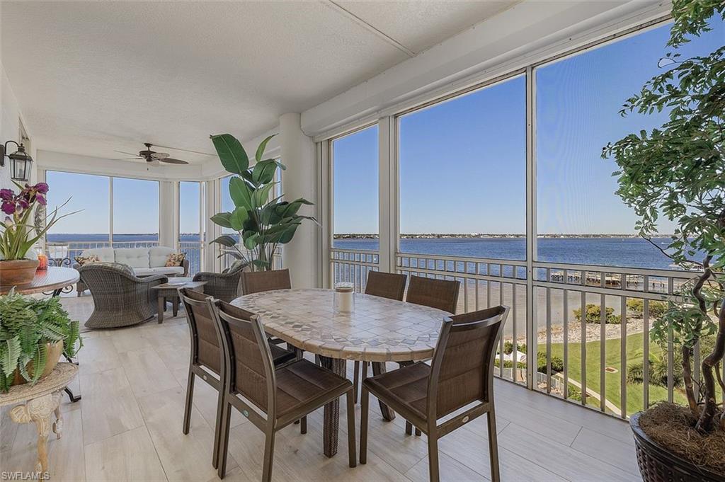 THE SHORES - Residential