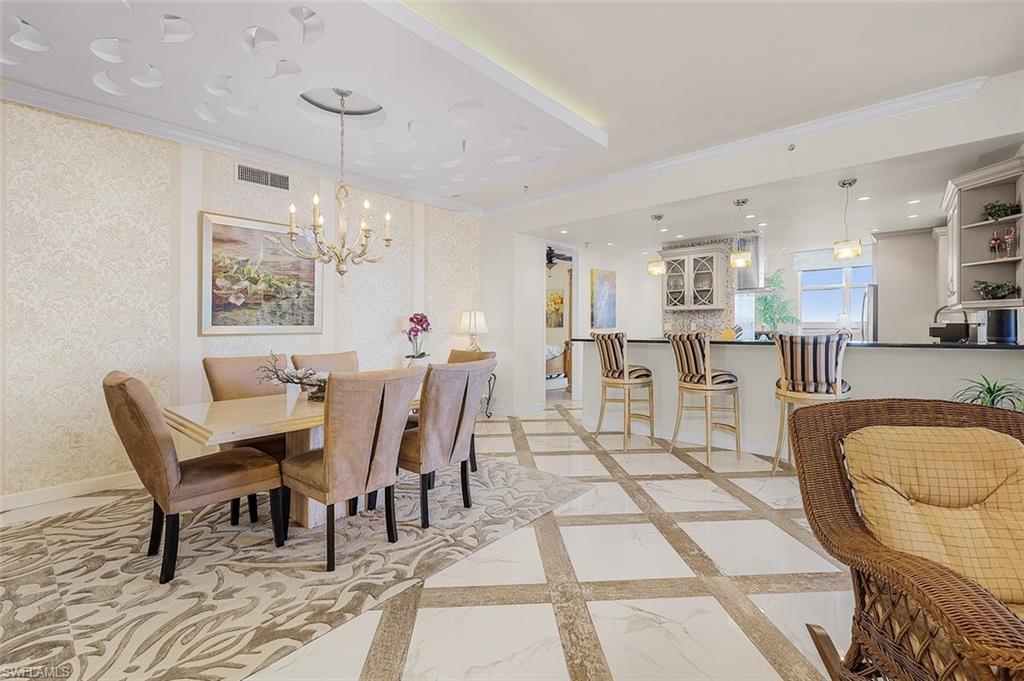 THE SHORES - Residential