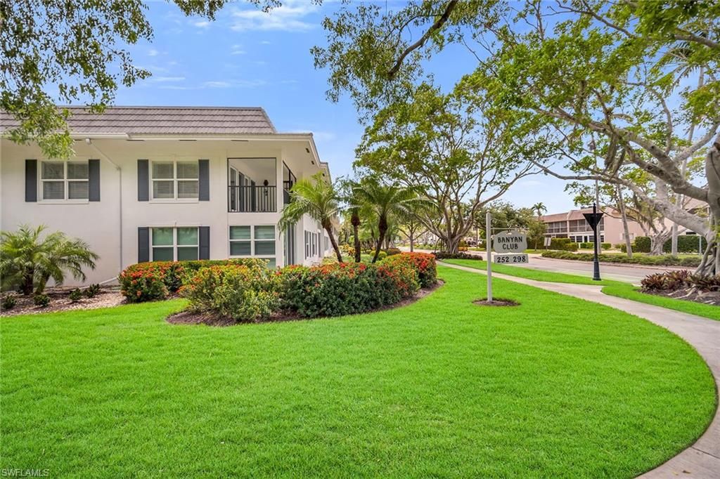 Photo of 290 Banyan BLVD #290, NAPLES, FL 34102 (MLS # 225059300)