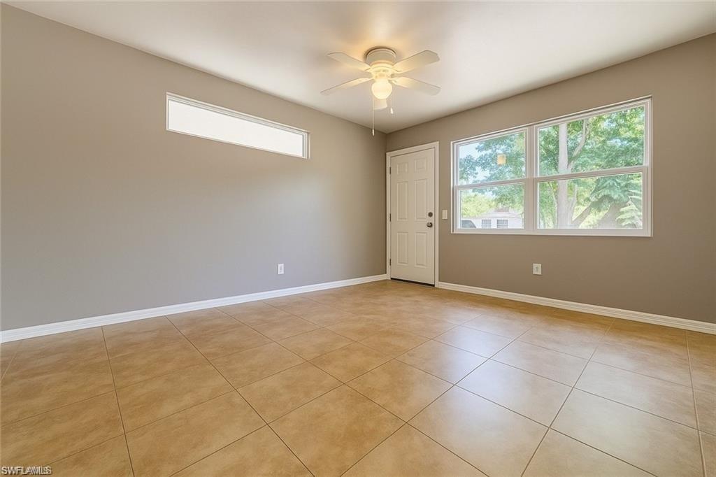 5440 / 5444 11th AVE