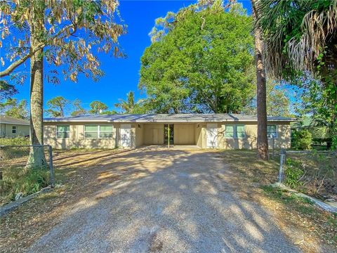 5440 / 5444 11th AVE FORT MYERS FL 33907