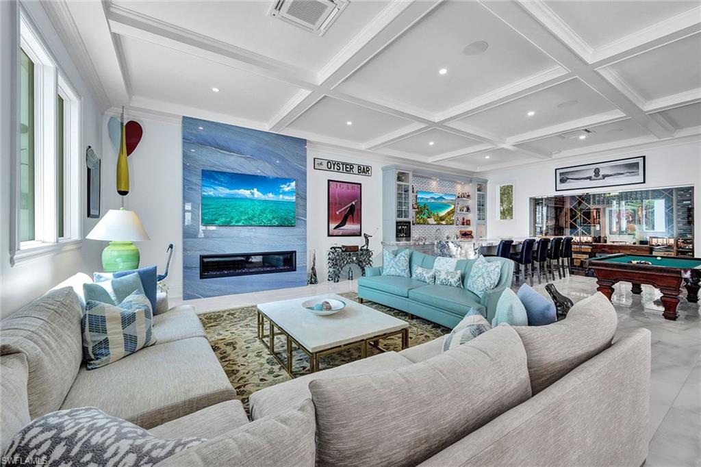 PRATO GRAND ESTATES - Residential