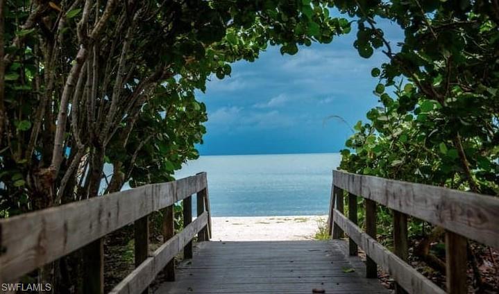 HICKORY BAY WEST - Residential Lease