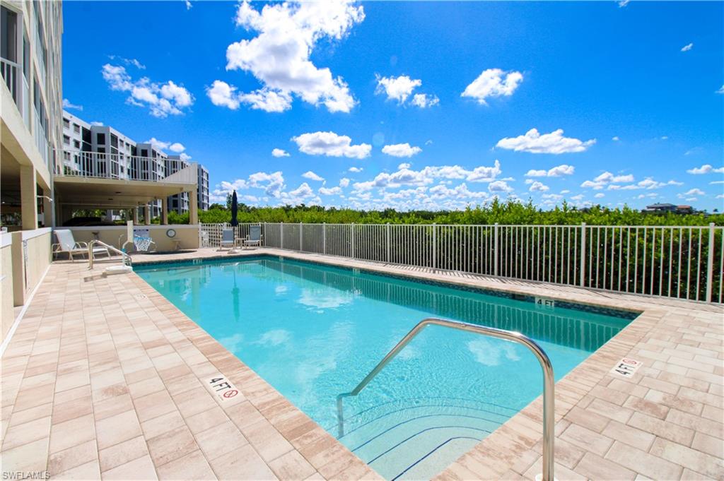 HICKORY BAY WEST - Residential Lease