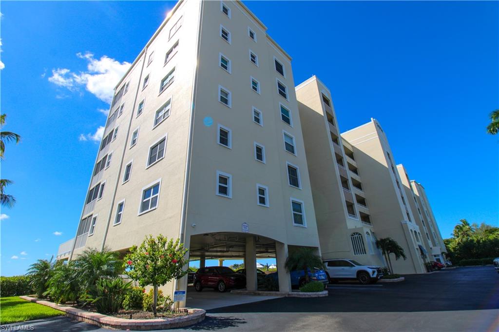 HICKORY BAY WEST - Residential Lease