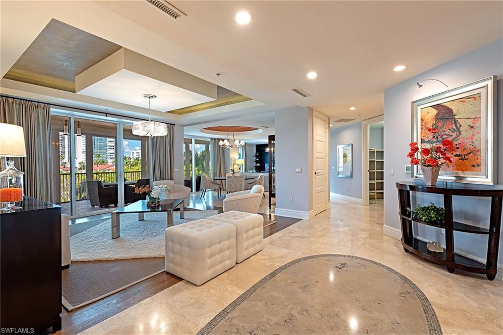 4501 Gulf Shore BLVD N 404