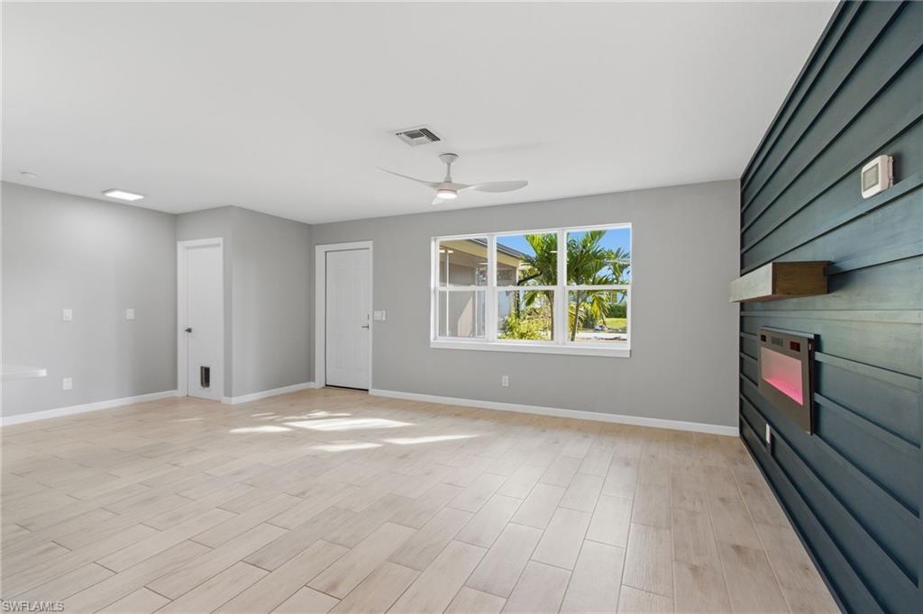 ISLAND PARK WOODLANDS - Residential