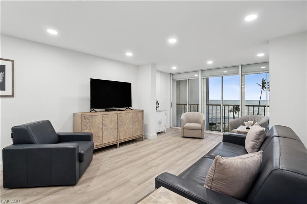 SEASCAPE CONDO - Residential Lease
