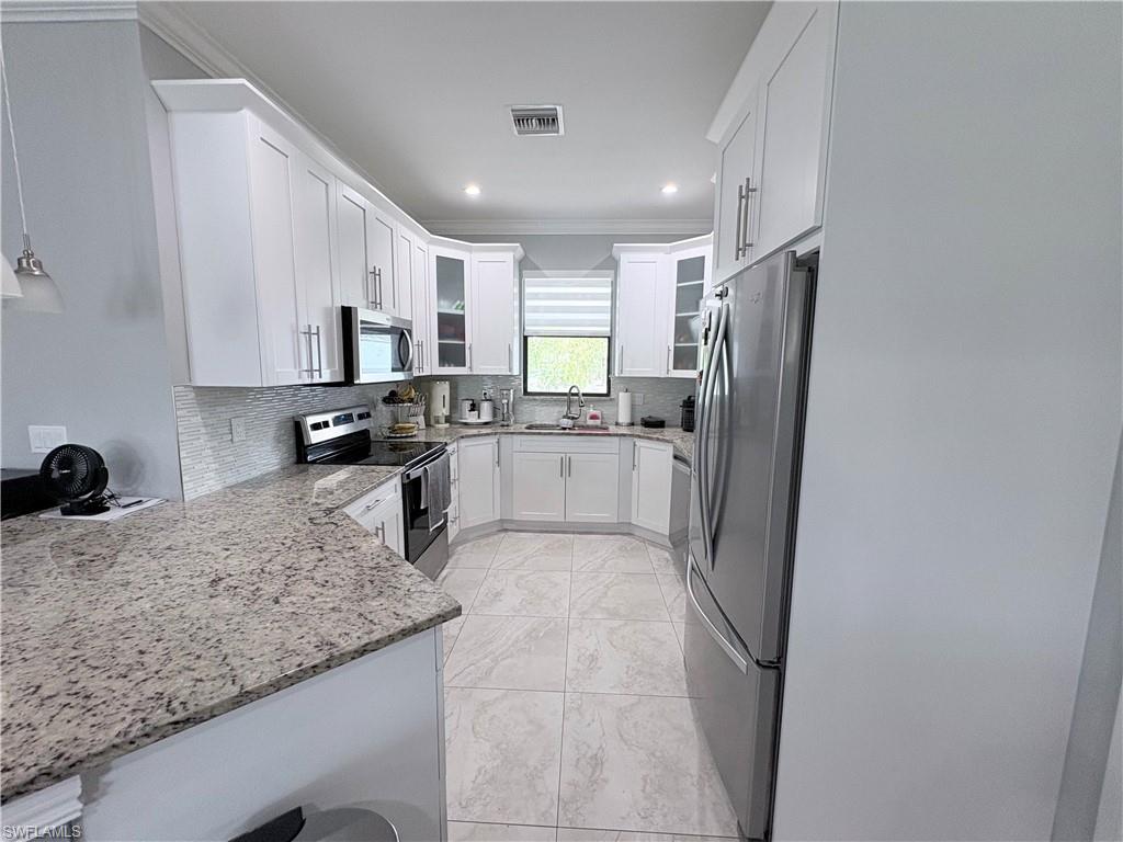 GOLDEN GATE ESTATES - Residential