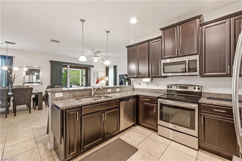 SOMERSET TOWNHOMES - Residential Lease