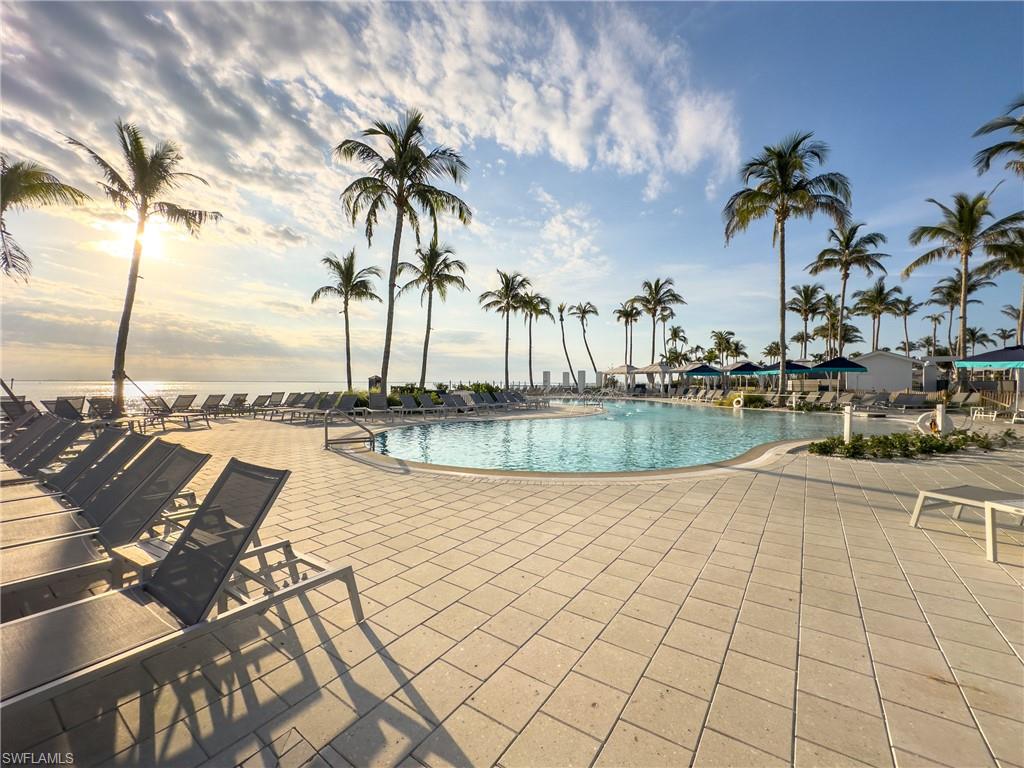 GULF BEACH VILLAS - Residential