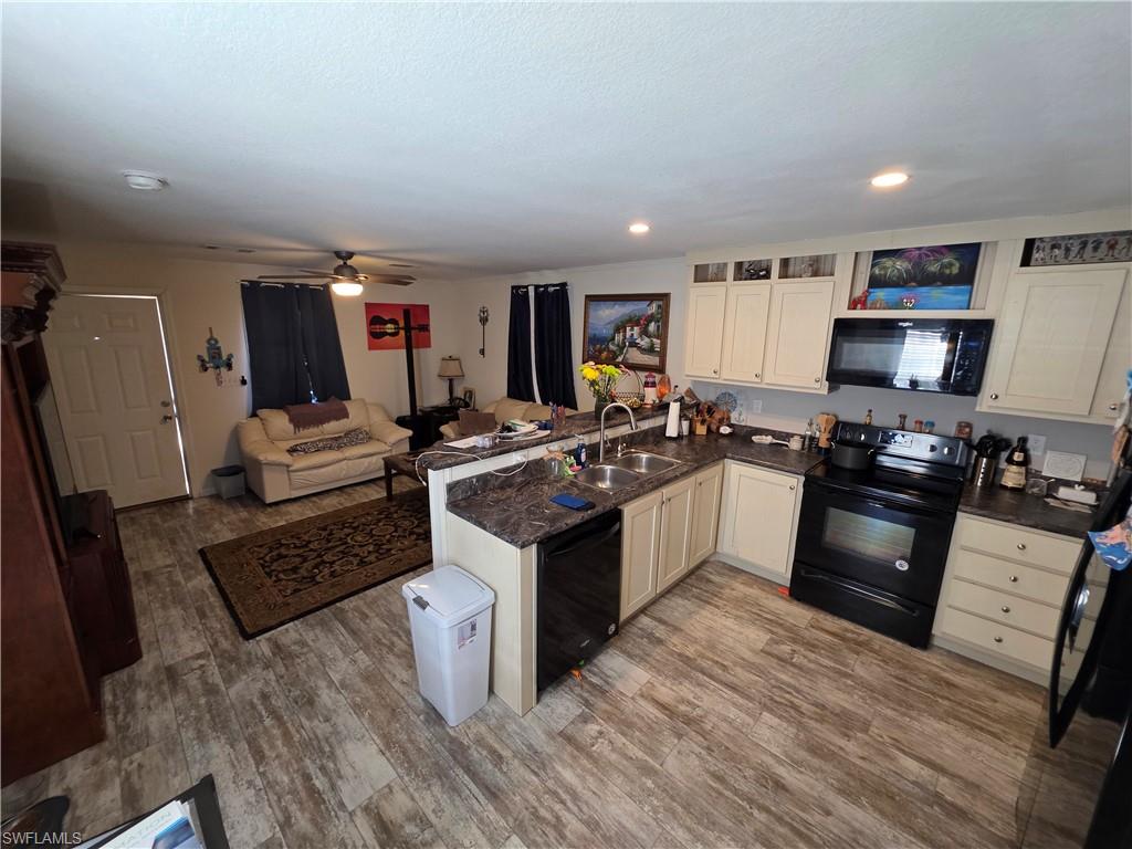 SUNCOAST ESTATE - Residential