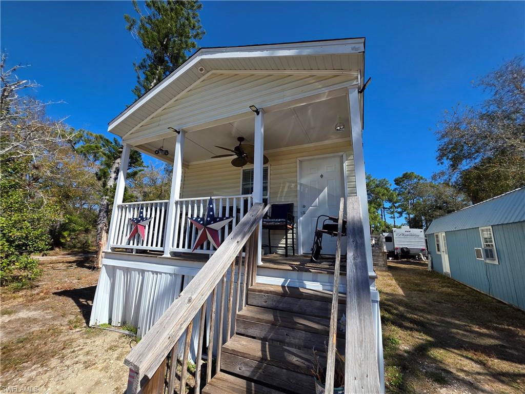 SUNCOAST ESTATE - Residential