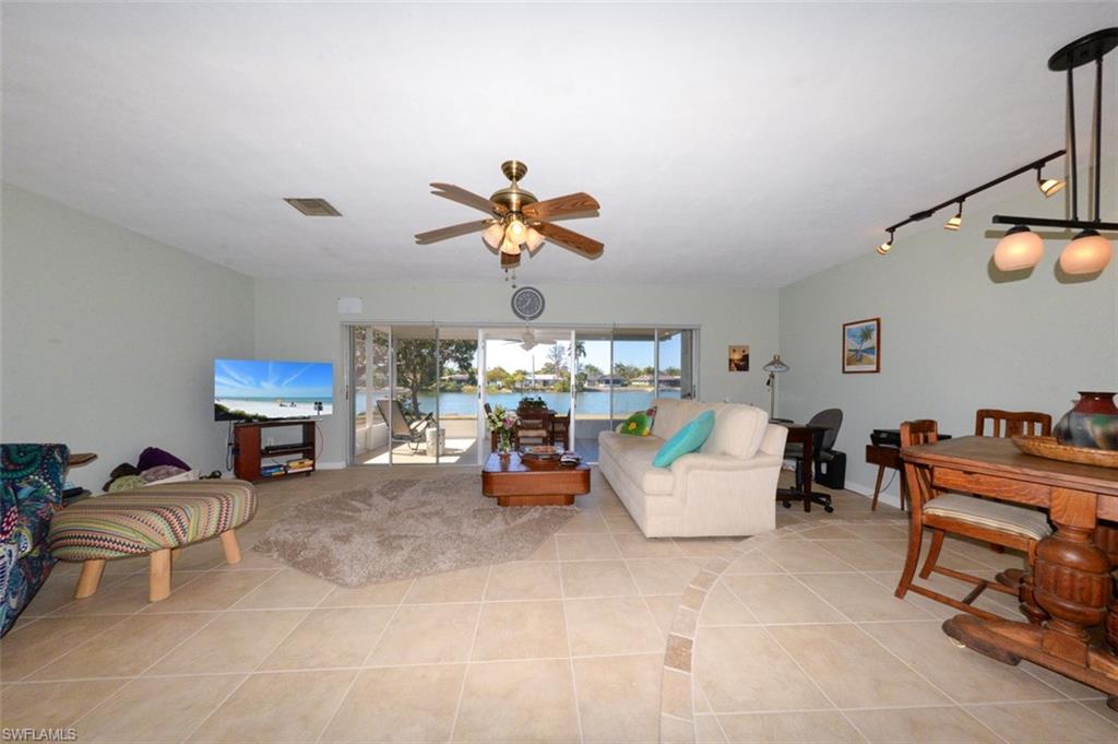 CANDLEWOOD LAKE ESTATES - Residential