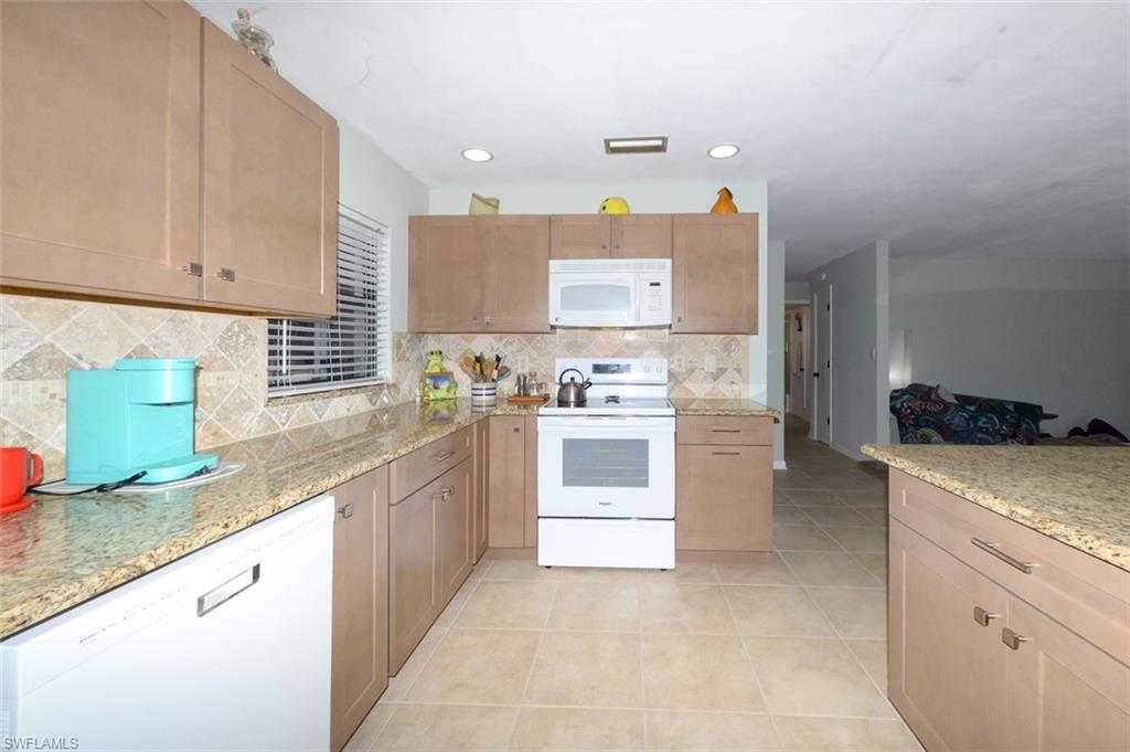 CANDLEWOOD LAKE ESTATES - Residential