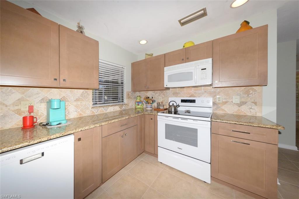 CANDLEWOOD LAKE ESTATES - Residential