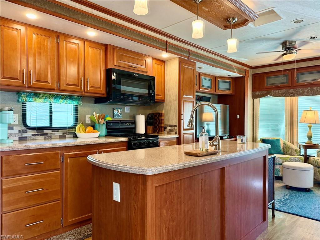 IMPERIAL WILDERNESS - Residential