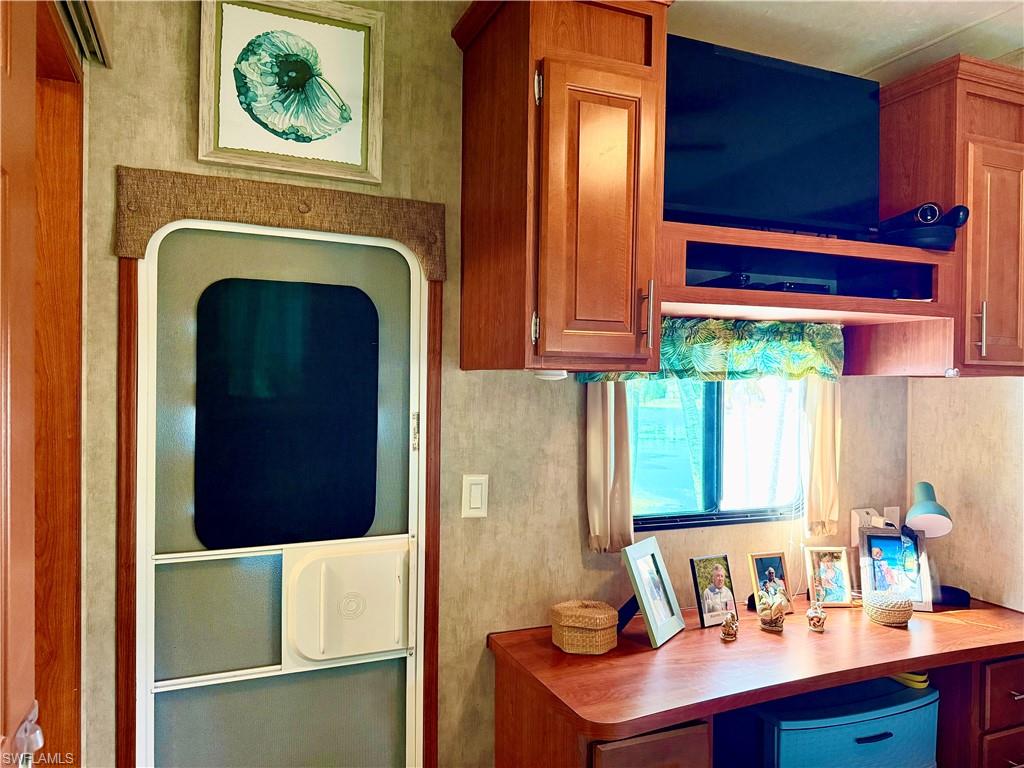 IMPERIAL WILDERNESS - Residential