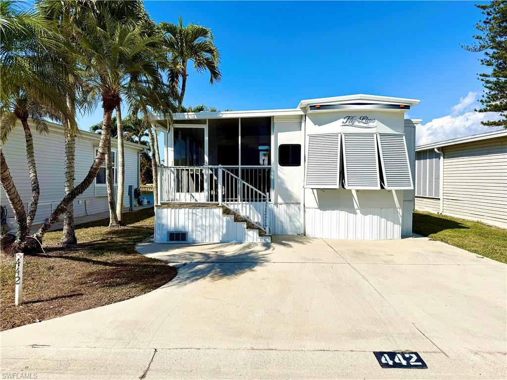 IMPERIAL WILDERNESS - Residential